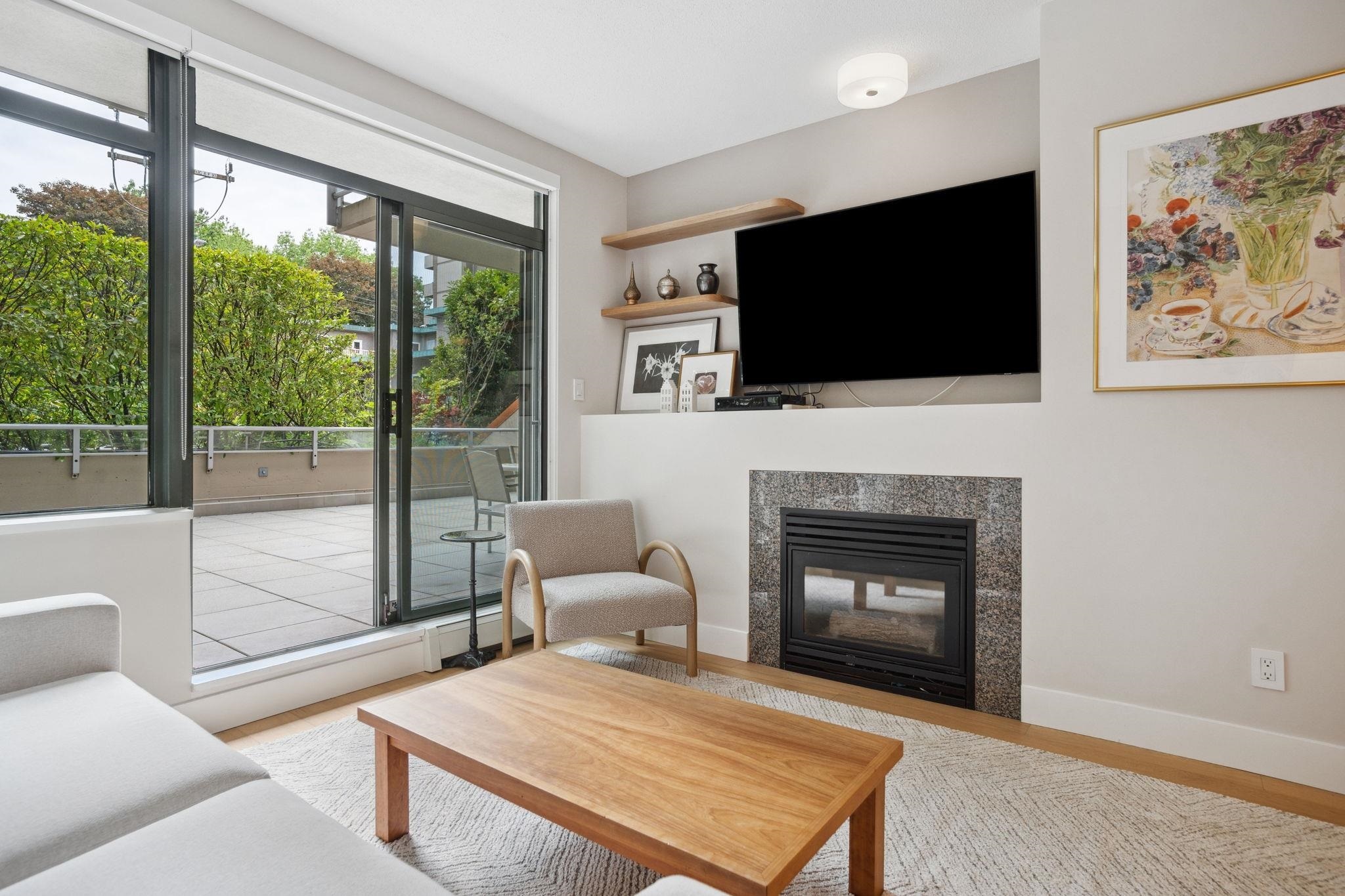 Property Photo: 1688 Robson Street 100 BC V6G 1C7