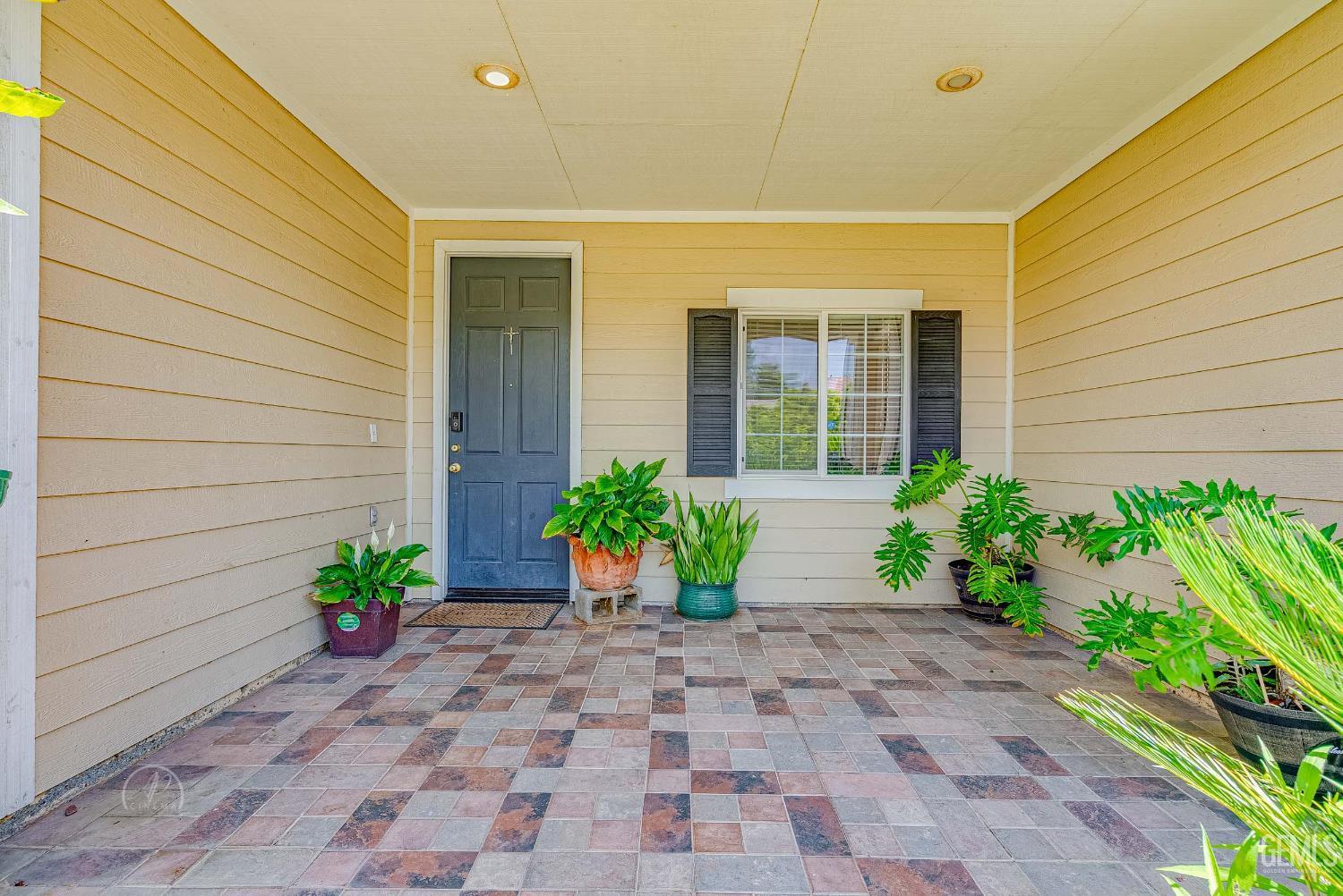 Property Photo: 11420 Revolution Road CA 93312