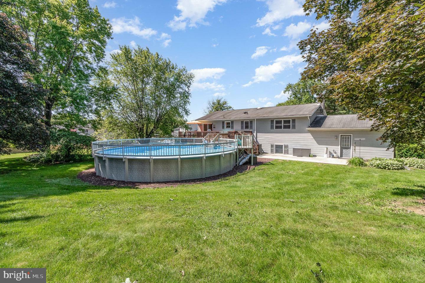 Property Photo: 14 Douglas Court PA 17013