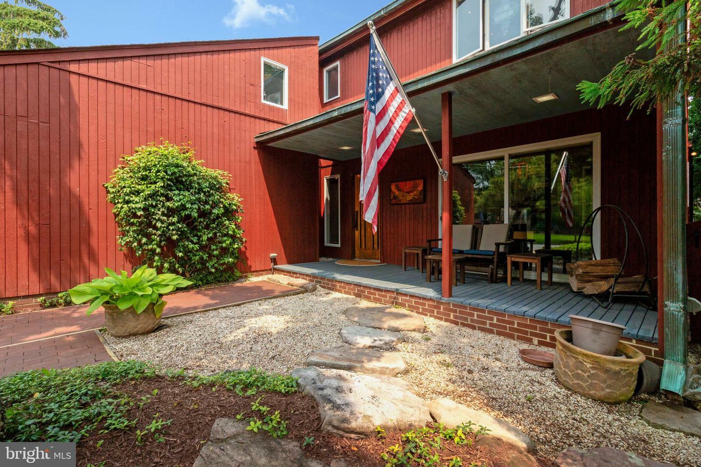 Property Photo:  311 Chestnut Street  VA 22046 