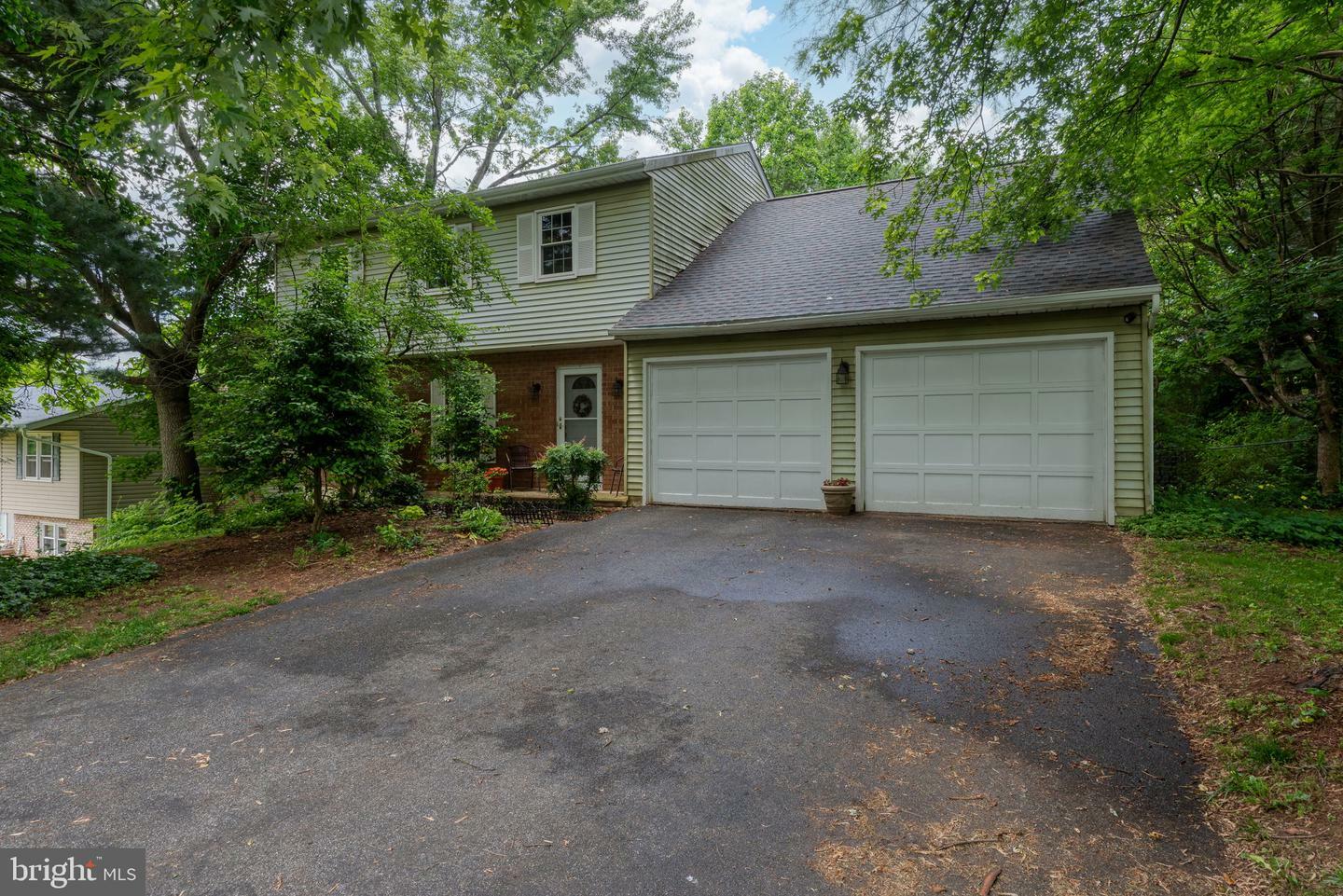 Property Photo: 426 School Road PA 17407
