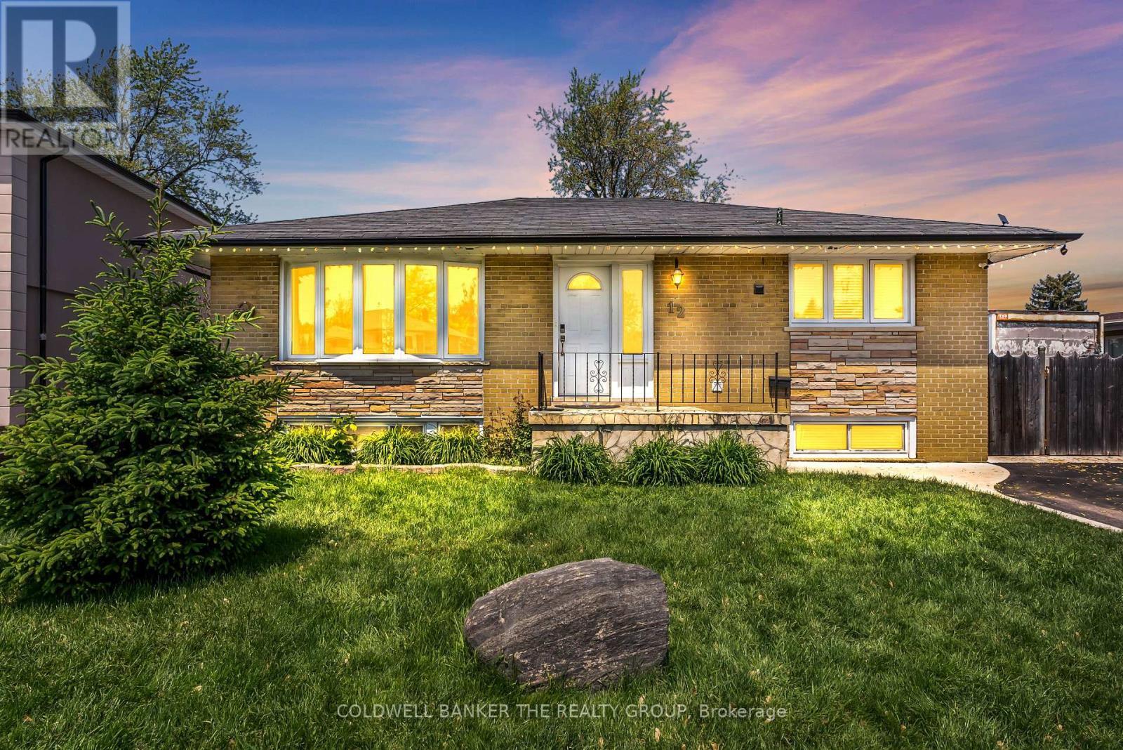 Property Photo: 12 Sherwood Crescent ON L6X 2E1