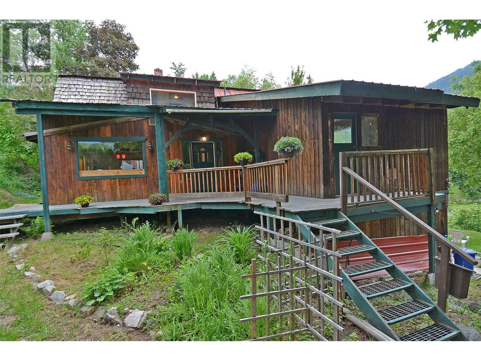 Property Photo: 2022 Creek Street BC V1L 1M7