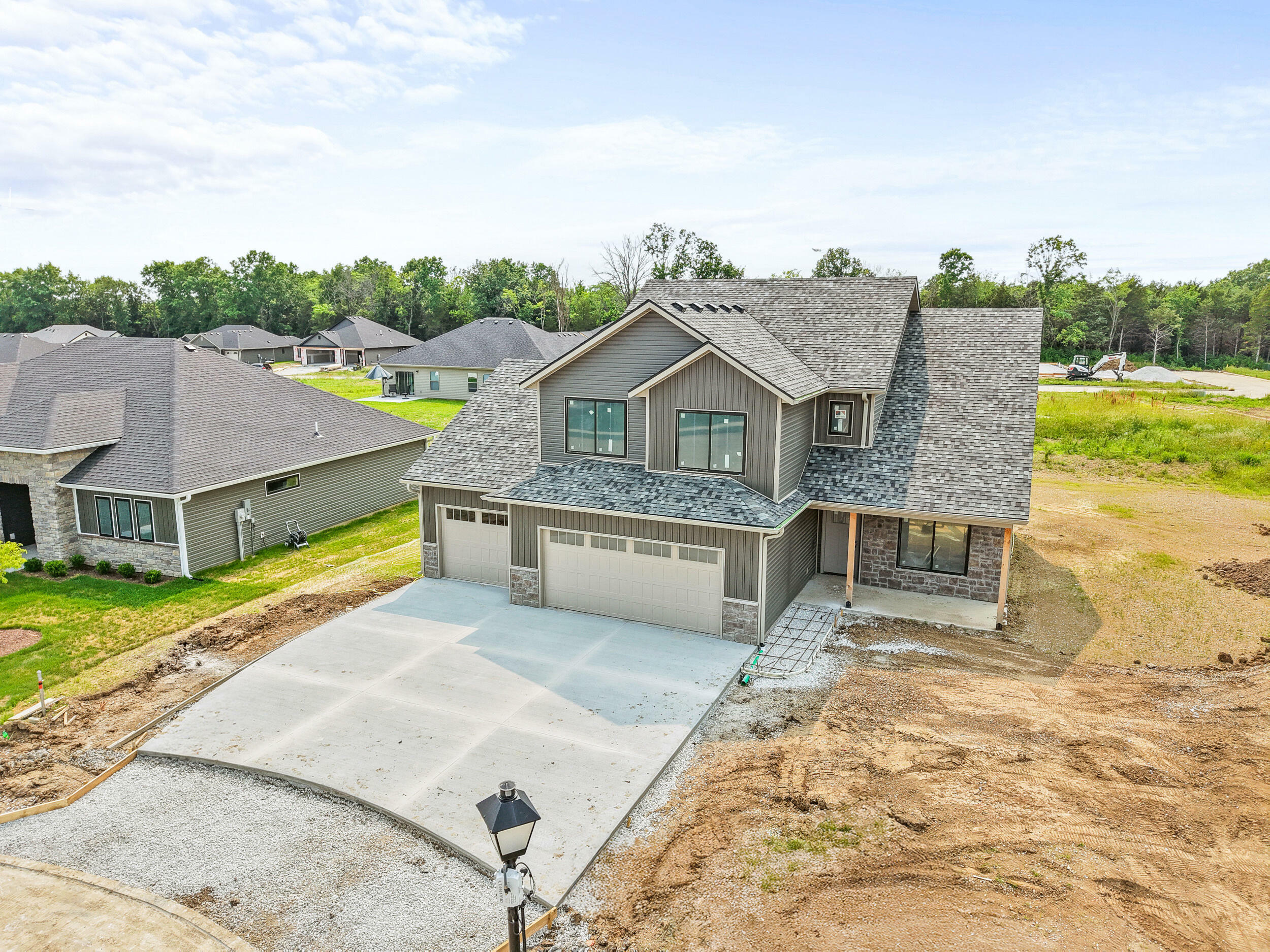Property Photo: 3321 Gray Birch Dr MO 65202