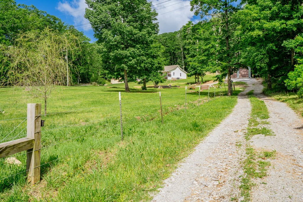 Property Photo: 2163 Red Leaf Lane TN 37379
