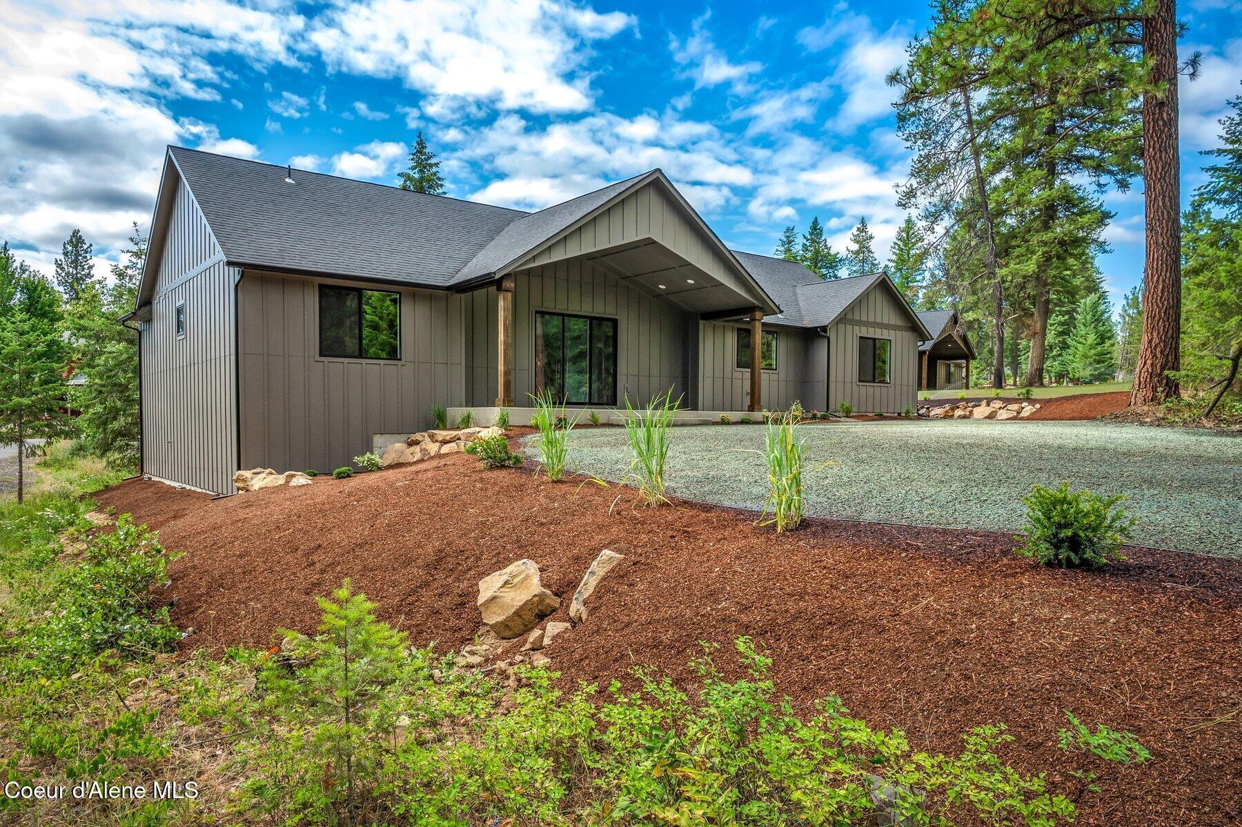 Property Photo: 43 Parkland Ct ID 83804