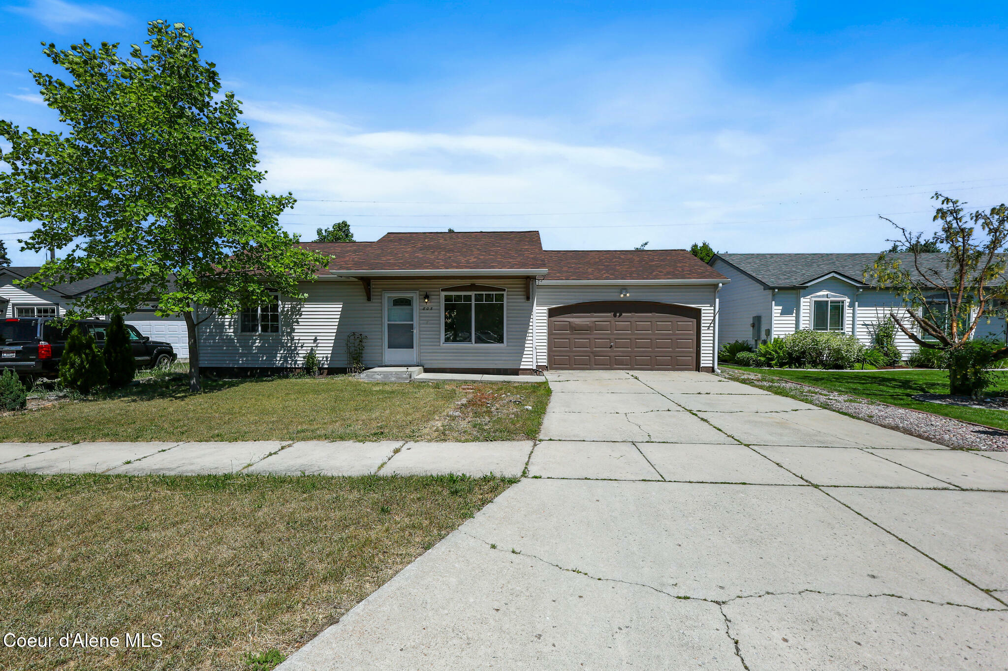 Property Photo: 805 E Shasta Ave ID 83854