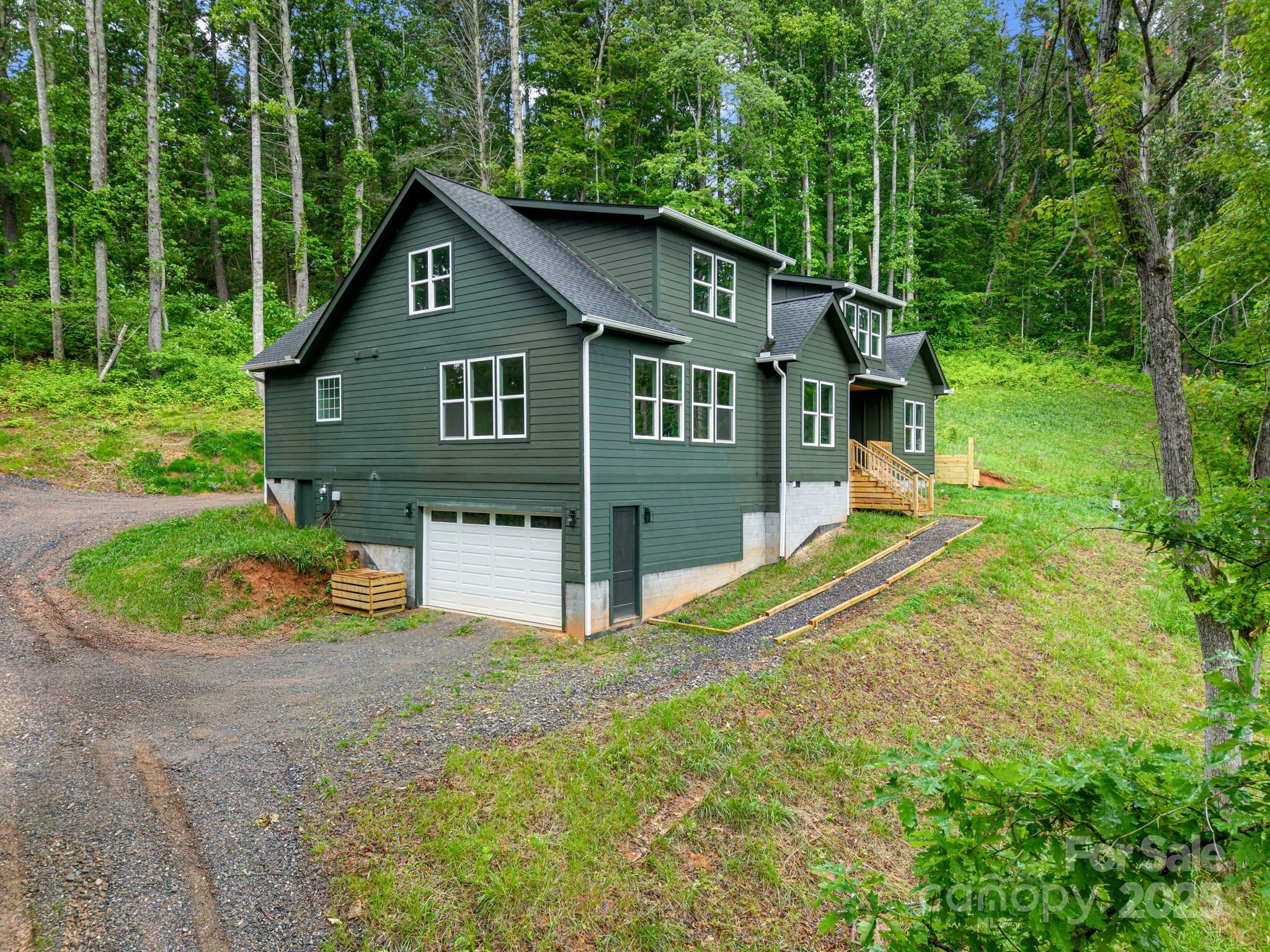 Property Photo: 32 Gudger Road NC 28748