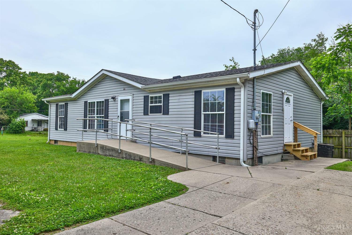 Property Photo:  1717 Glenwood Avenue  OH 45044 