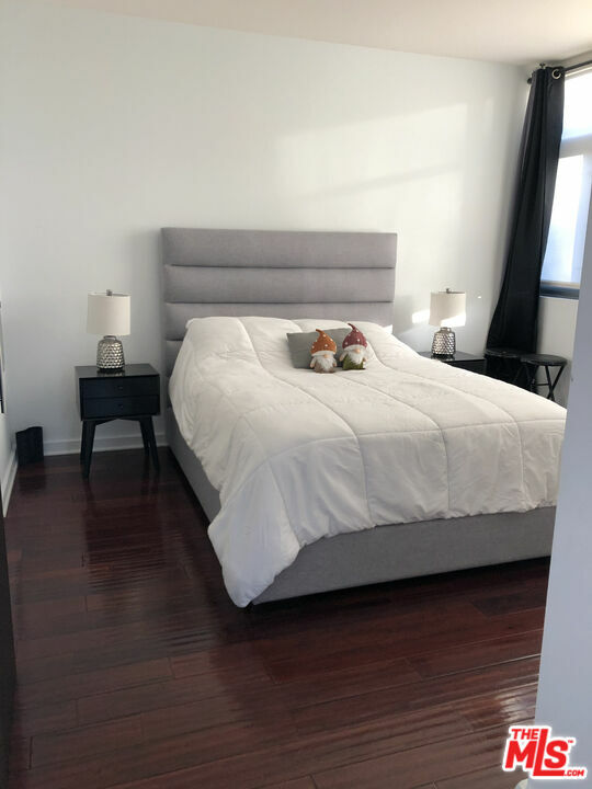 Property Photo: 13045 Pacific Prome CA 90094