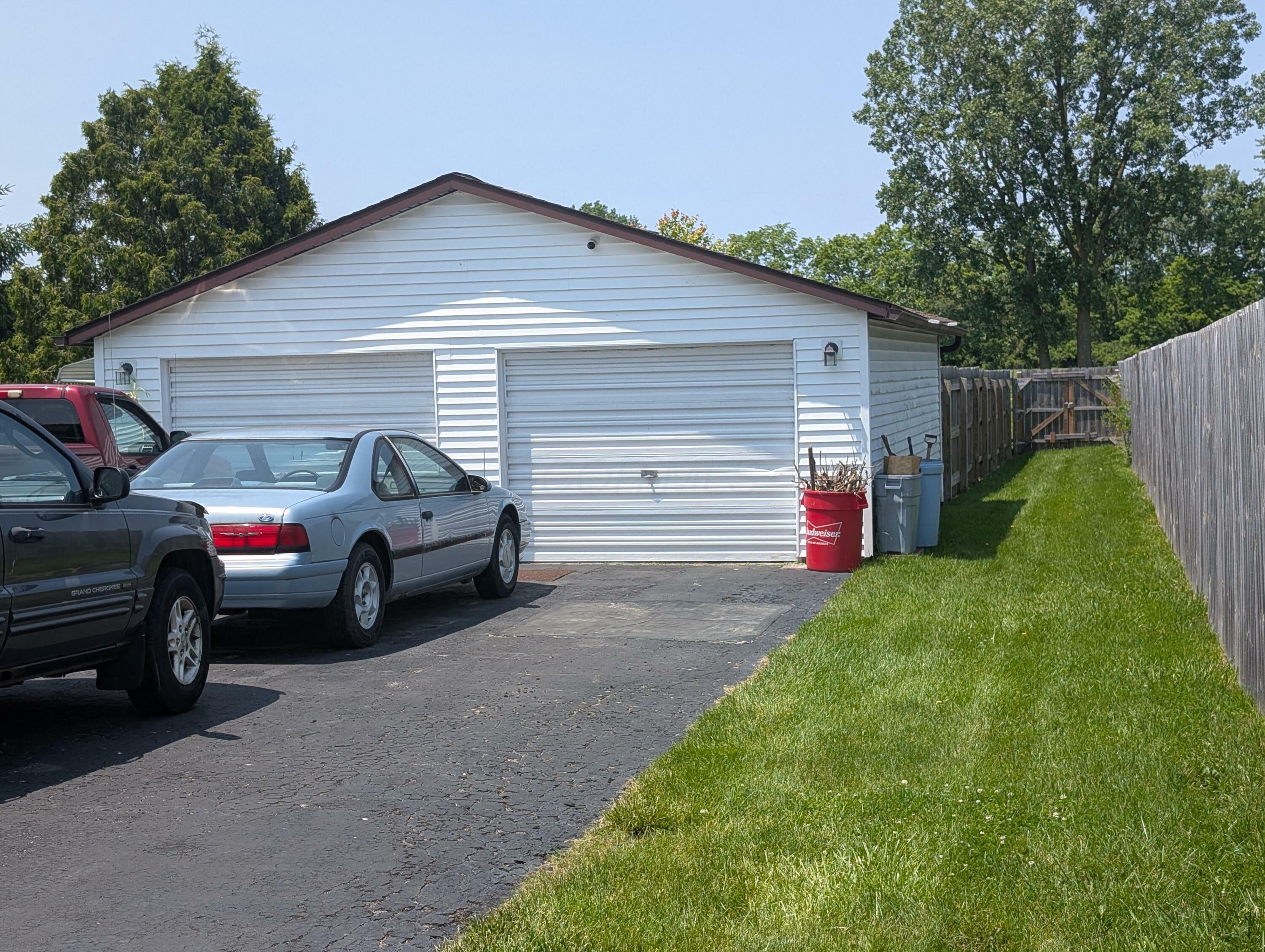 Property Photo: 417 Kilbury Road OH 43302