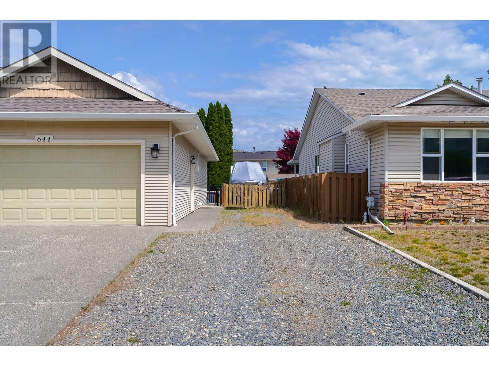 Property Photo: 644 Cooper Place BC V2B 8R7