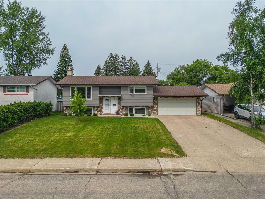 Property Photo: 732 25th Street MB R7B 2M2