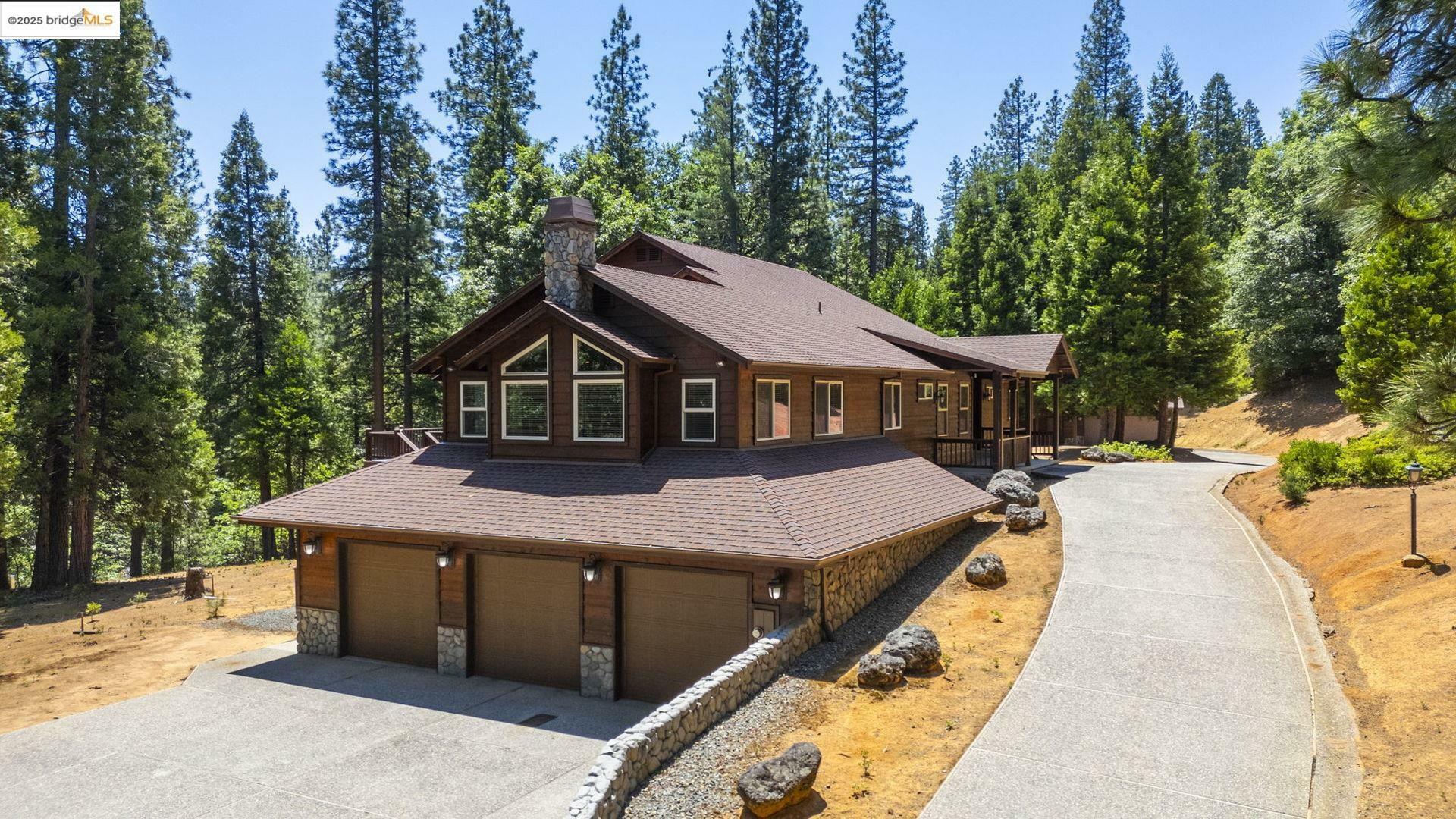 Property Photo: 19965 Forest Vista Rd CA 95383