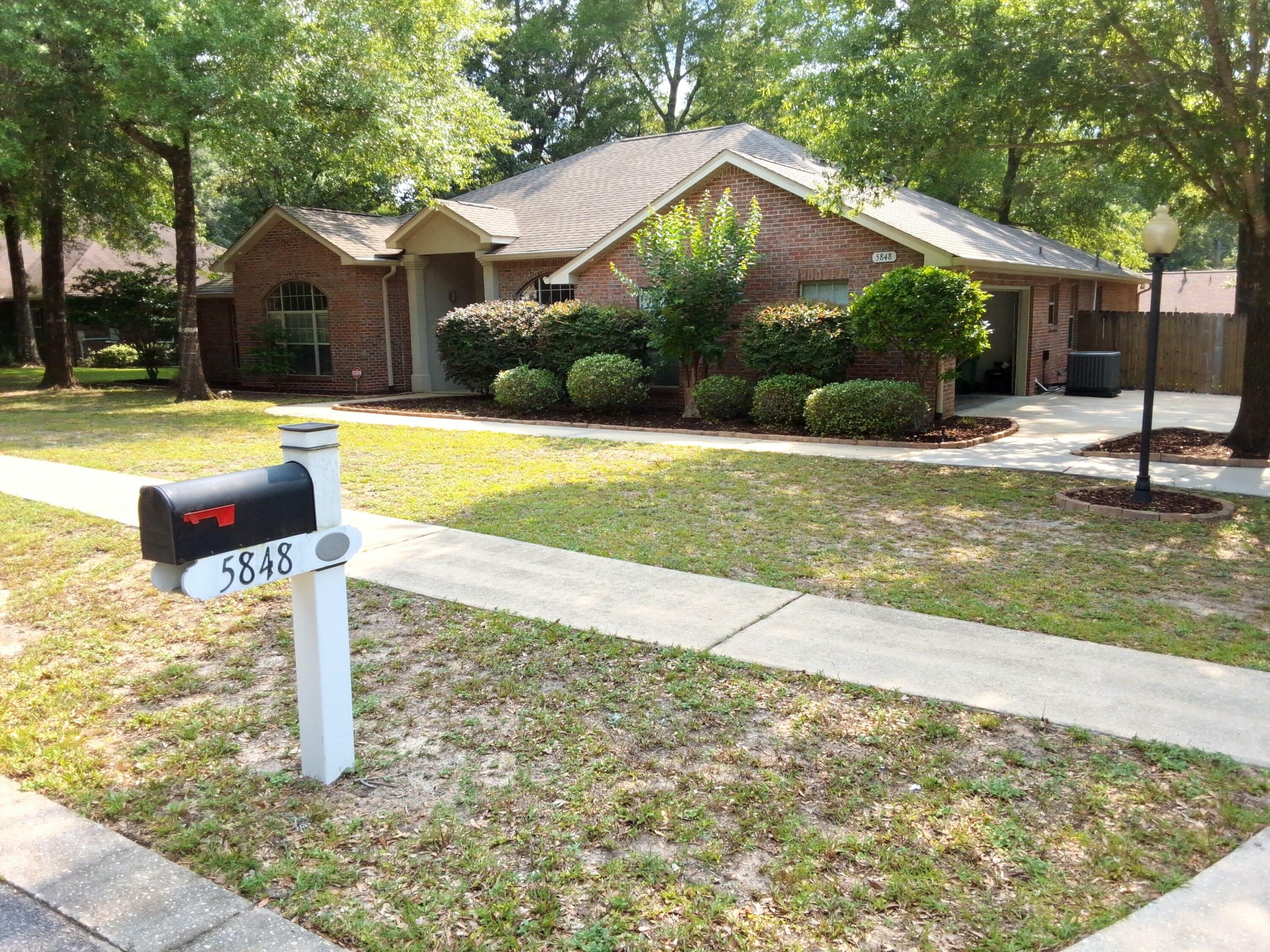 5848 Saratoga Drive  Crestview FL 32536 photo