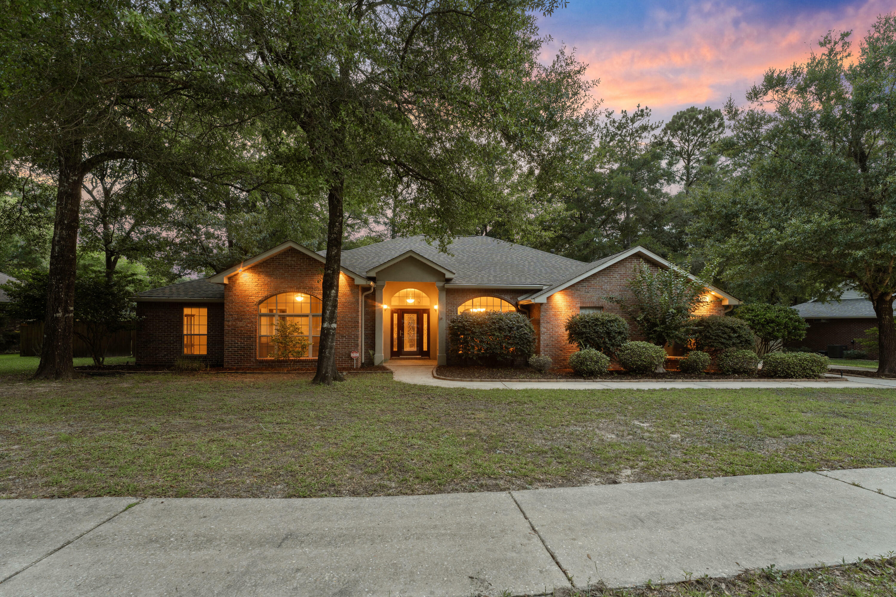 5848 Saratoga Drive  Crestview FL 32536 photo