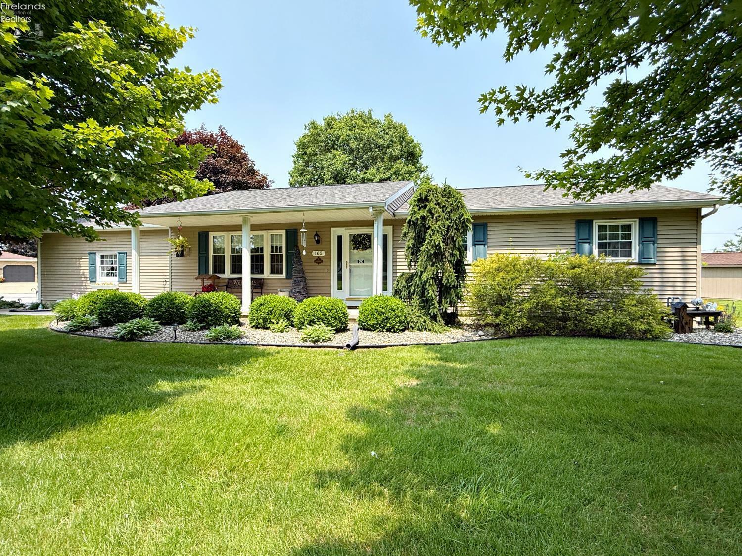 165 Hillcrest Drive  Tiffin OH 44883 photo