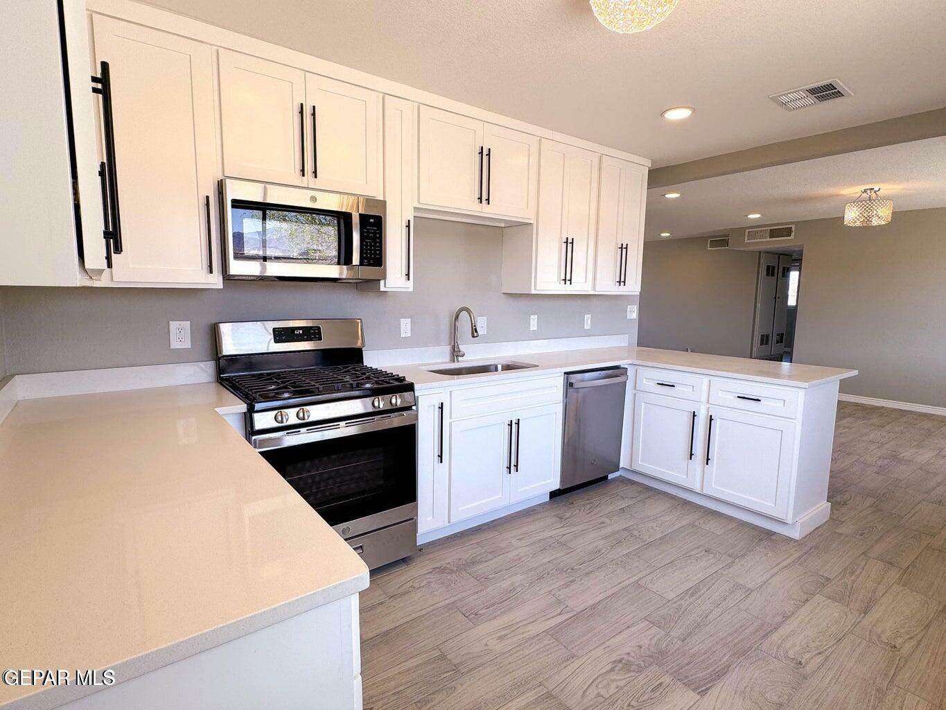 Property Photo: 201 Pyrite Drive TX 79932