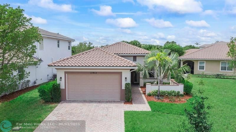 Property Photo: 11913 NW 82nd St FL 33076