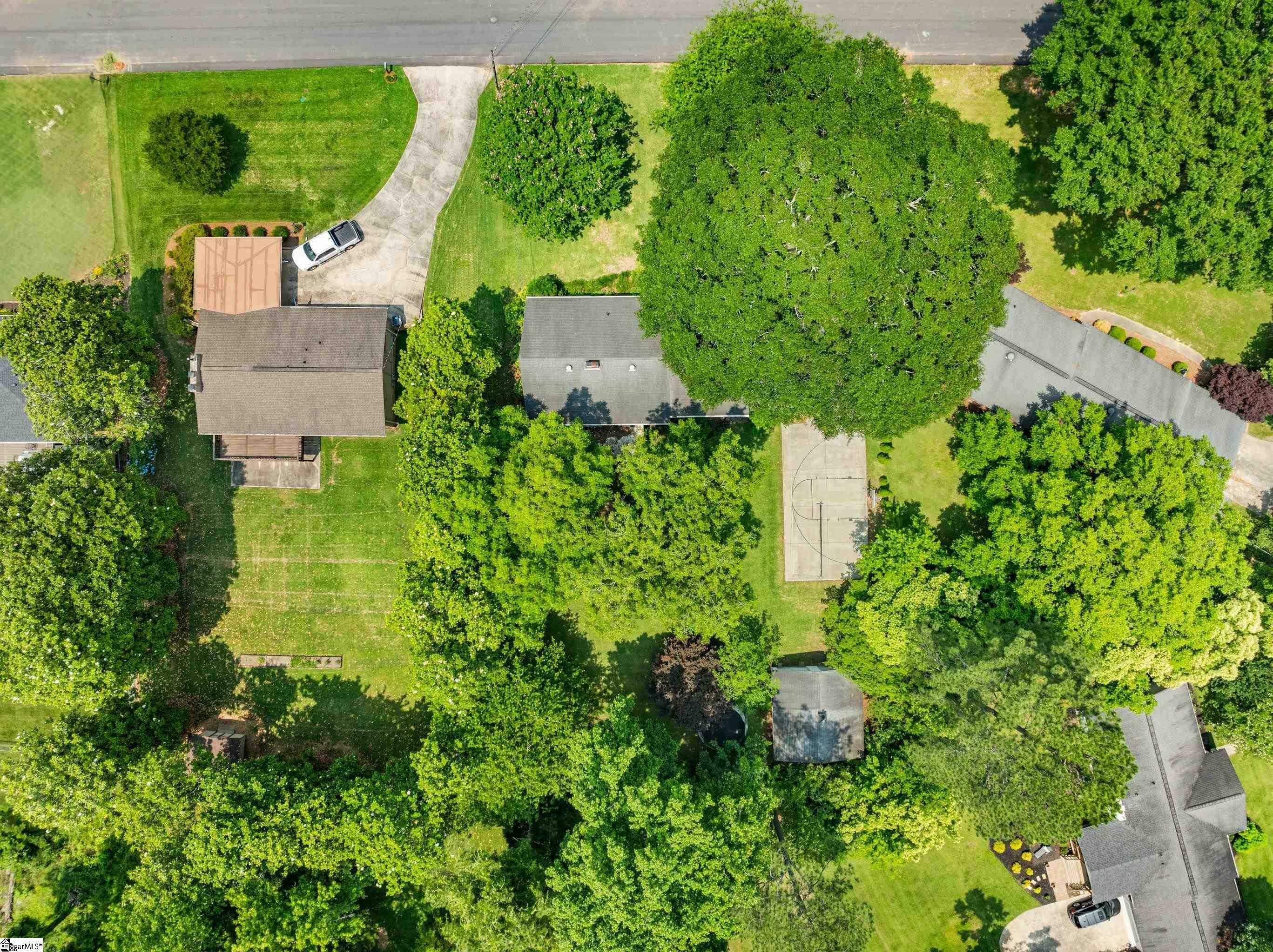 Property Photo: 104 Rosemary Lane SC 29615