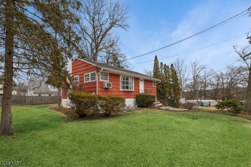 Property Photo:  137 Lincoln Pl  NJ 07463 