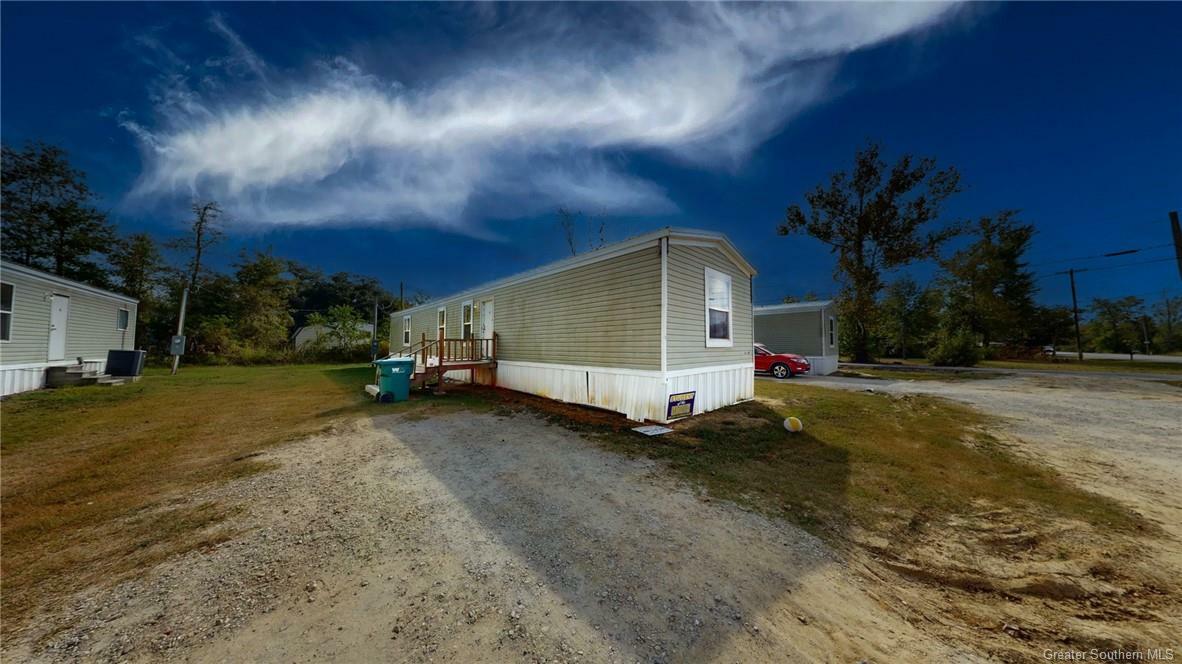 Property Photo: 1004 Hwy 27 Highway LA 70633