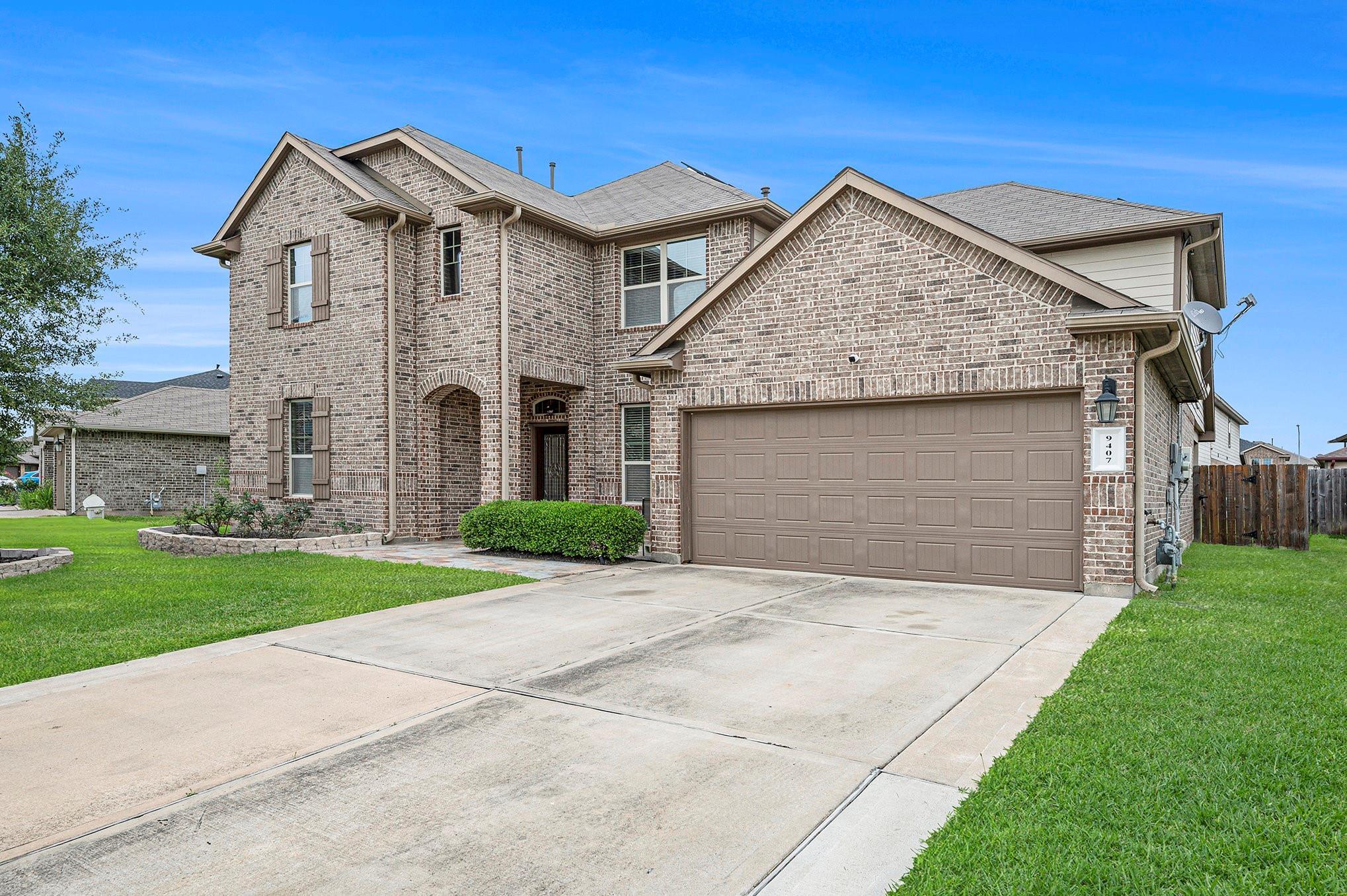 Property Photo: 9407 Mineral Rock Lane TX 77407