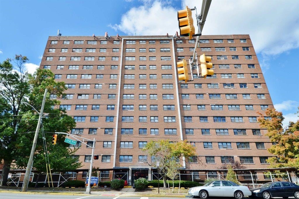 1225 Kennedy Blvd 5E  Bayonne NJ 07002 photo