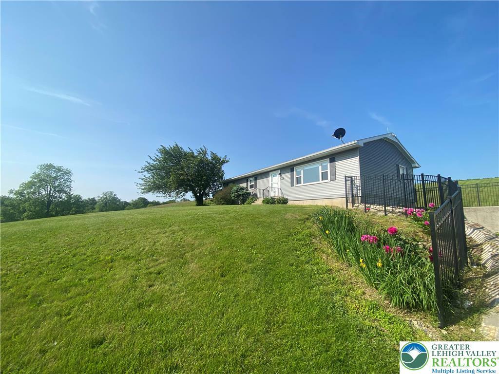 Property Photo: 1657 Pen Argyl Road PA 18072
