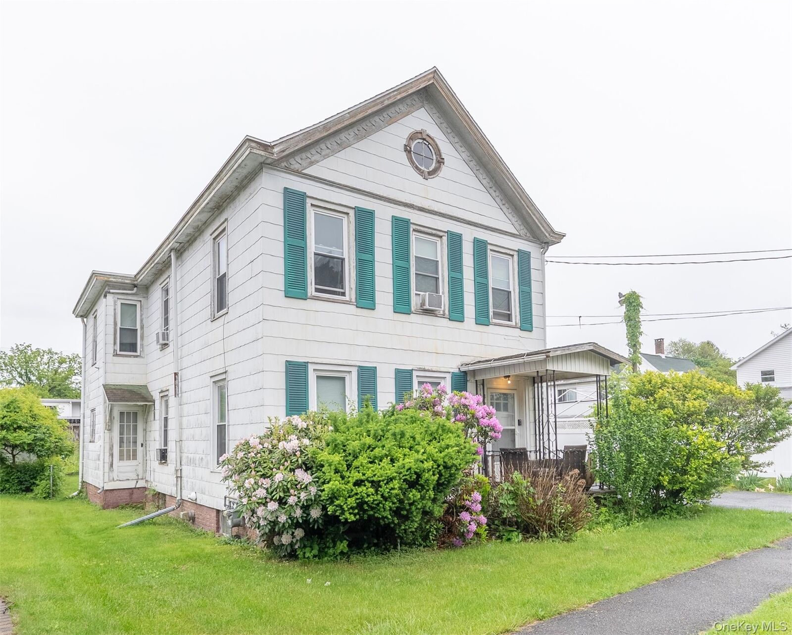 Property Photo:  185 Green Street  NY 12401 