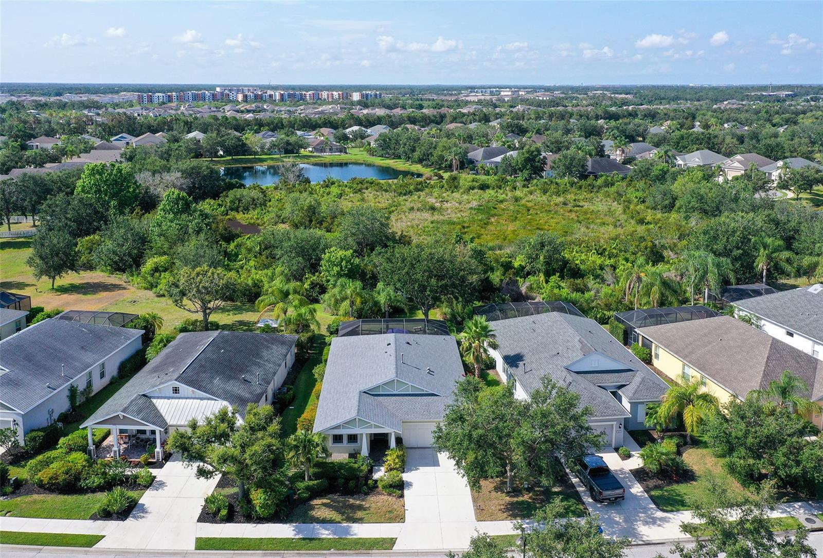Property Photo: 12133 Forest Park Circle FL 34211