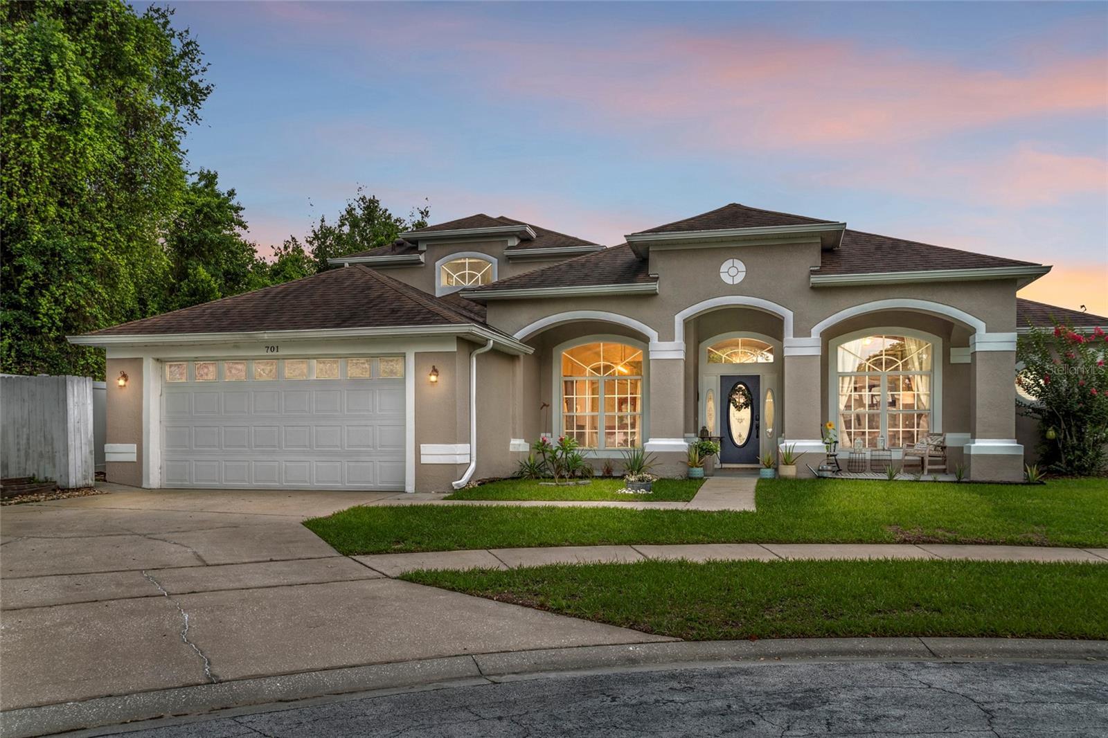 Property Photo:  701 Little Hampton Lane  FL 34734 