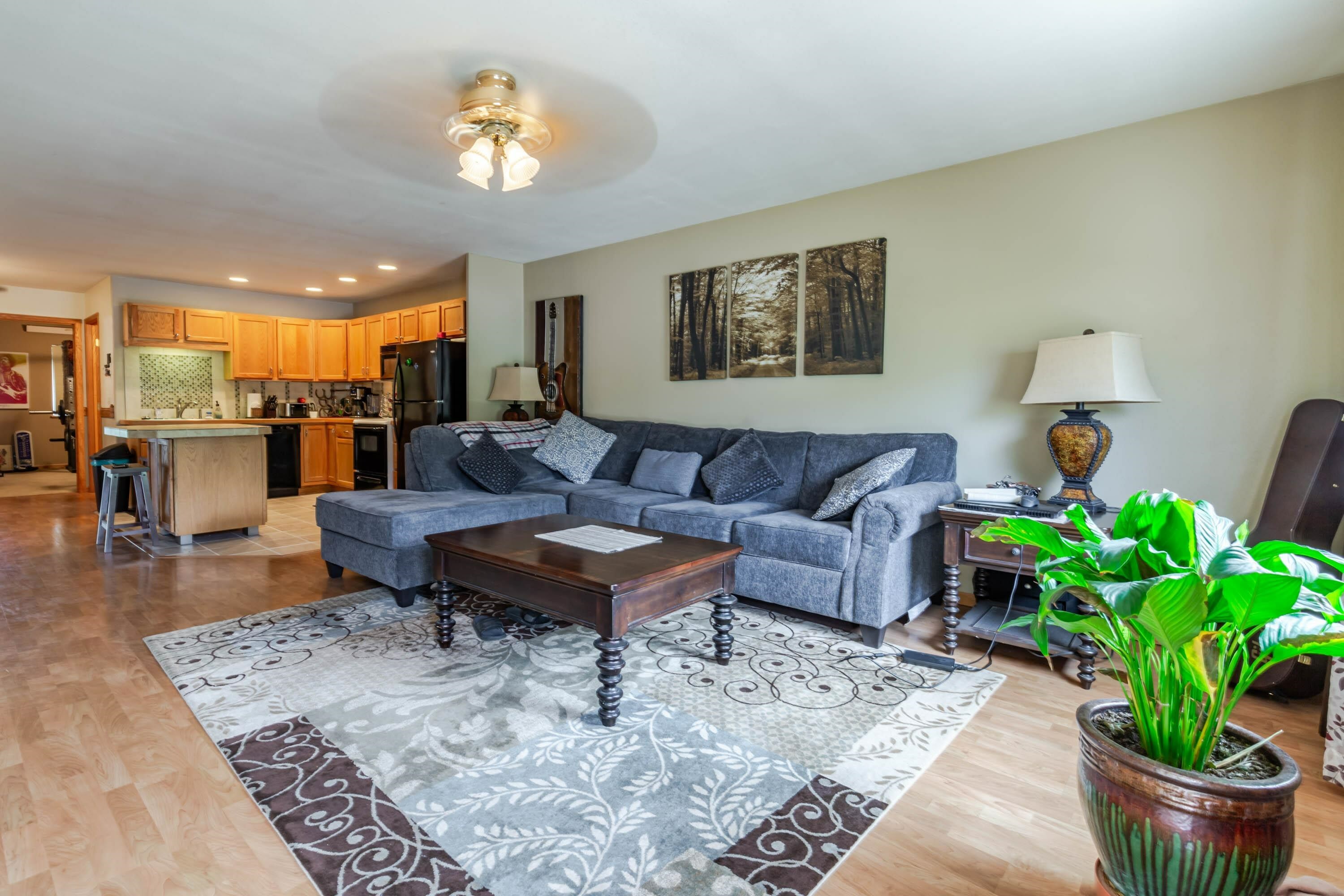 Property Photo: 1120 E Oakland Street SD 57701