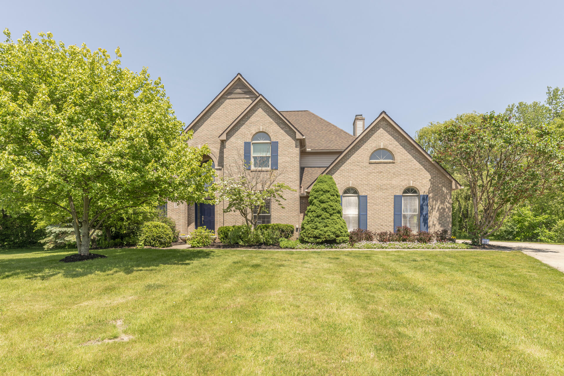 Property Photo: 5433 Waterfield Court MI 48108