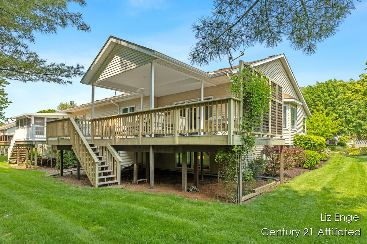 Property Photo: 458 Amity Street MI 49406