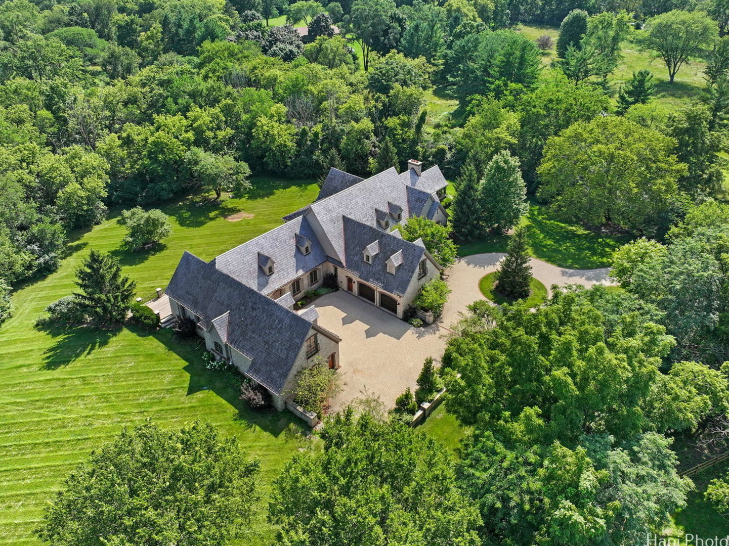 Property Photo: 273 Donlea Road IL 60010