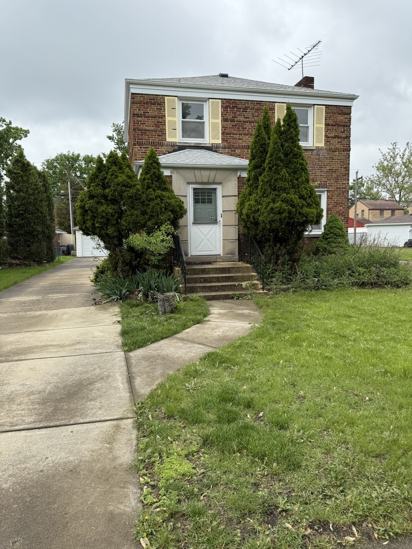 Property Photo: 2452 S 6th Avenue IL 60546