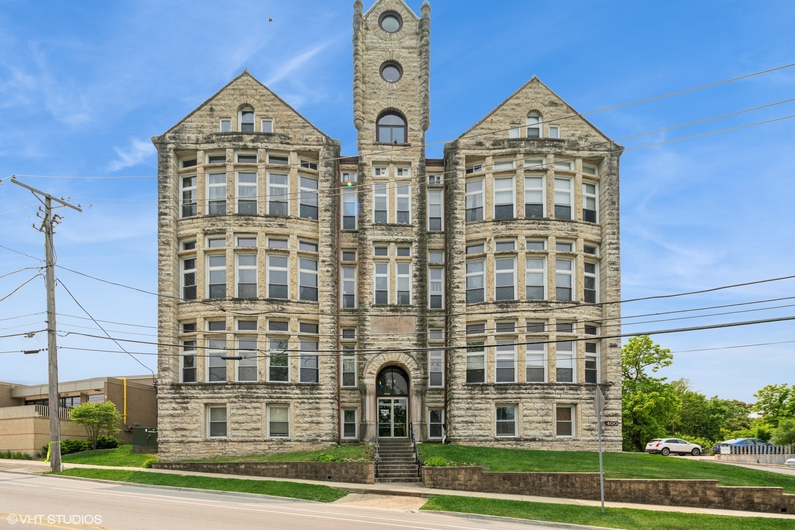 Property Photo:  400 McCarthy Road 421  IL 60439 