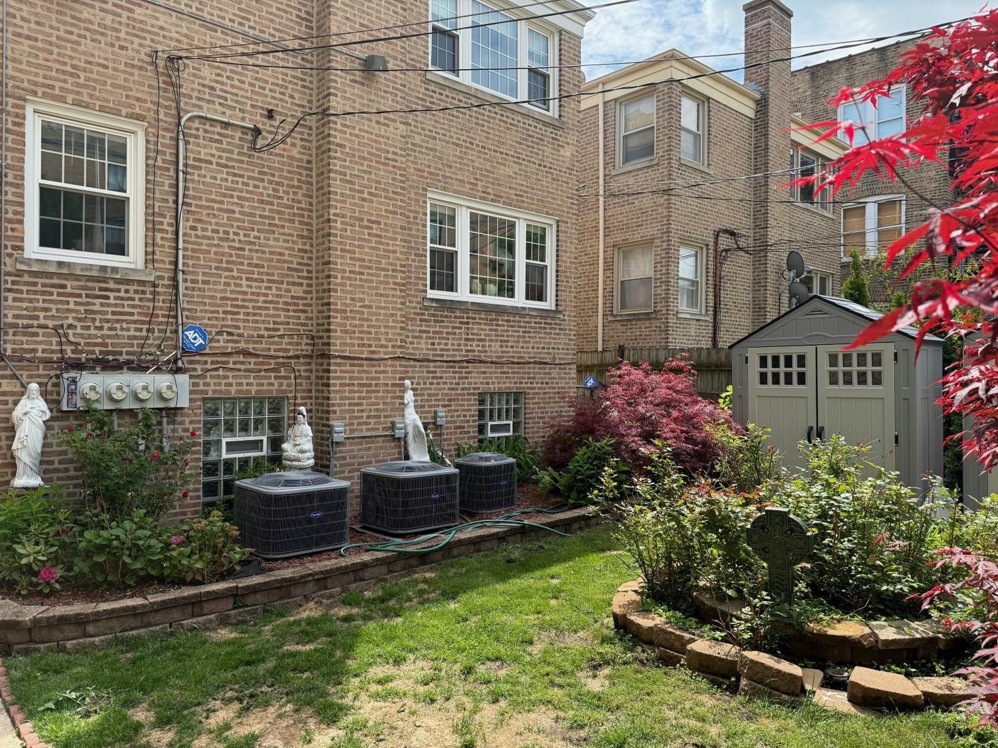 Property Photo: 5534 N Campbell Avenue 2 IL 60625