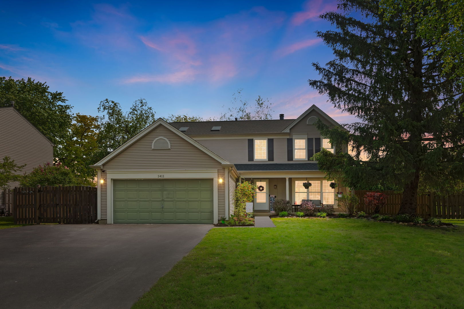 1411 Yosemite Parkway  Algonquin IL 60102 photo
