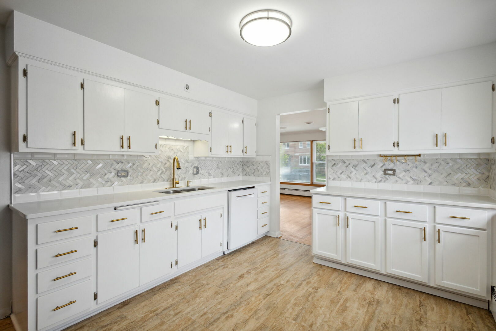 Property Photo:  3034 Vernon Avenue  IL 60513 