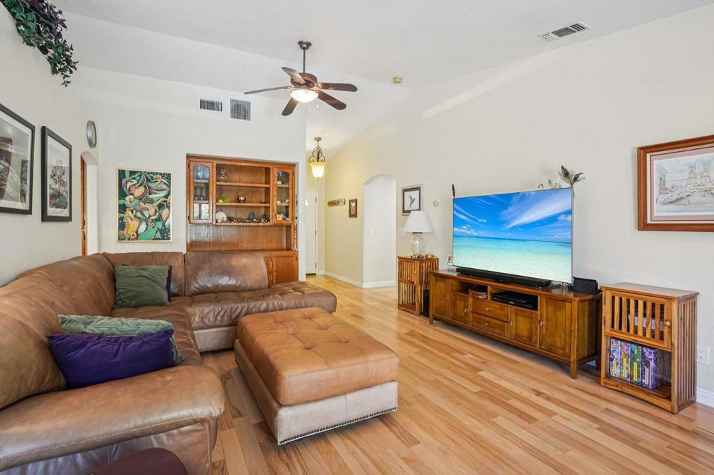 Property Photo: 52165 Avenida Cortez CA 92253