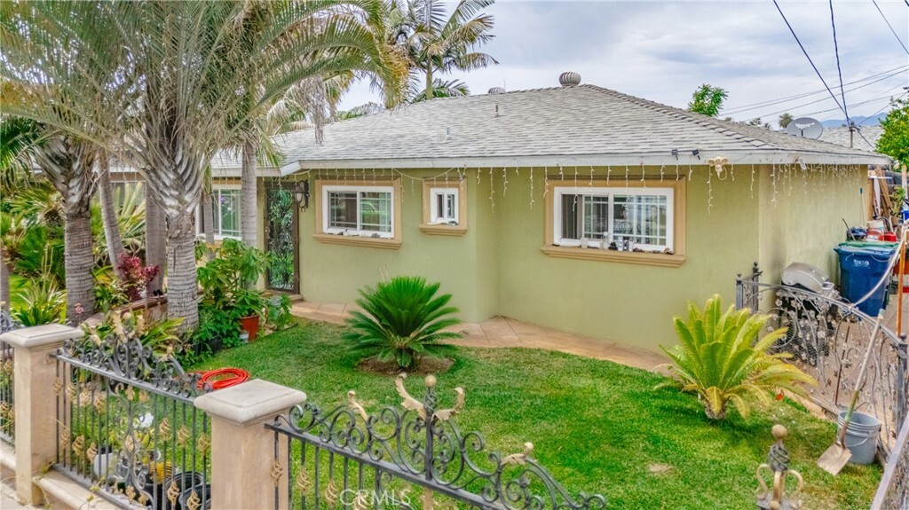 Property Photo: 8235 Edna St CA 90660