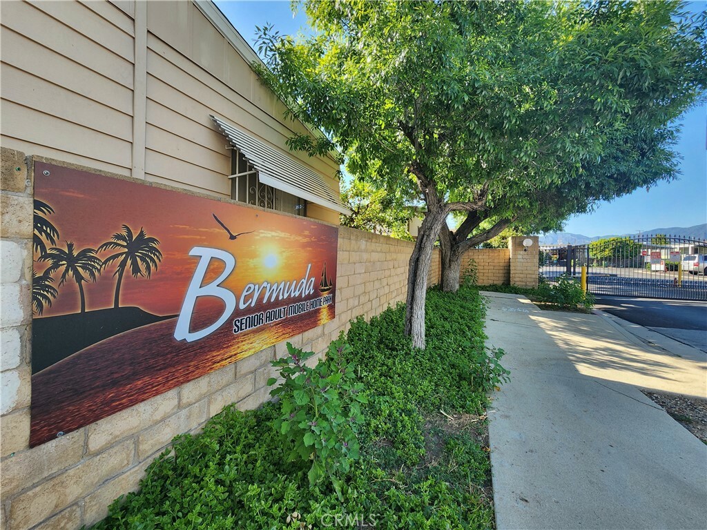 Property Photo: 15413 Mankato Street 45 CA 91345