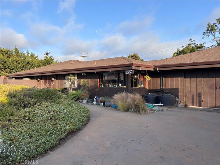 Property Photo:  859 Todd Lane  CA 93420 