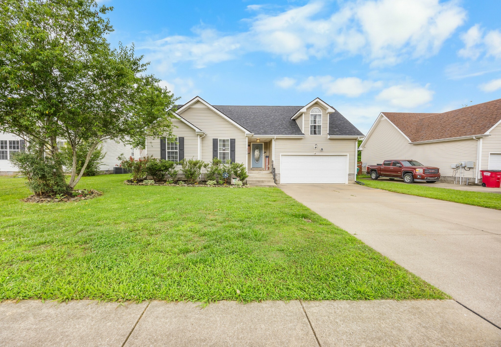 Property Photo: 3672 Kendra Ct S TN 37040