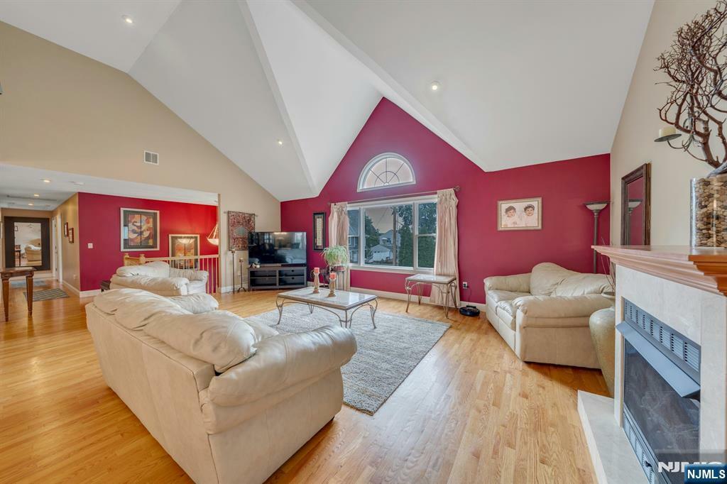 Property Photo:  25 Van Duyne Avenue  NJ 07457 