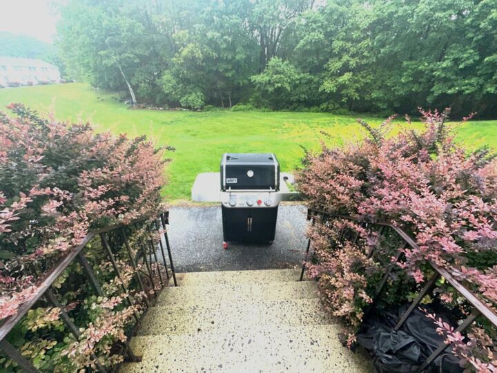 Property Photo:  78 Lochmere Lane  NH 03063 