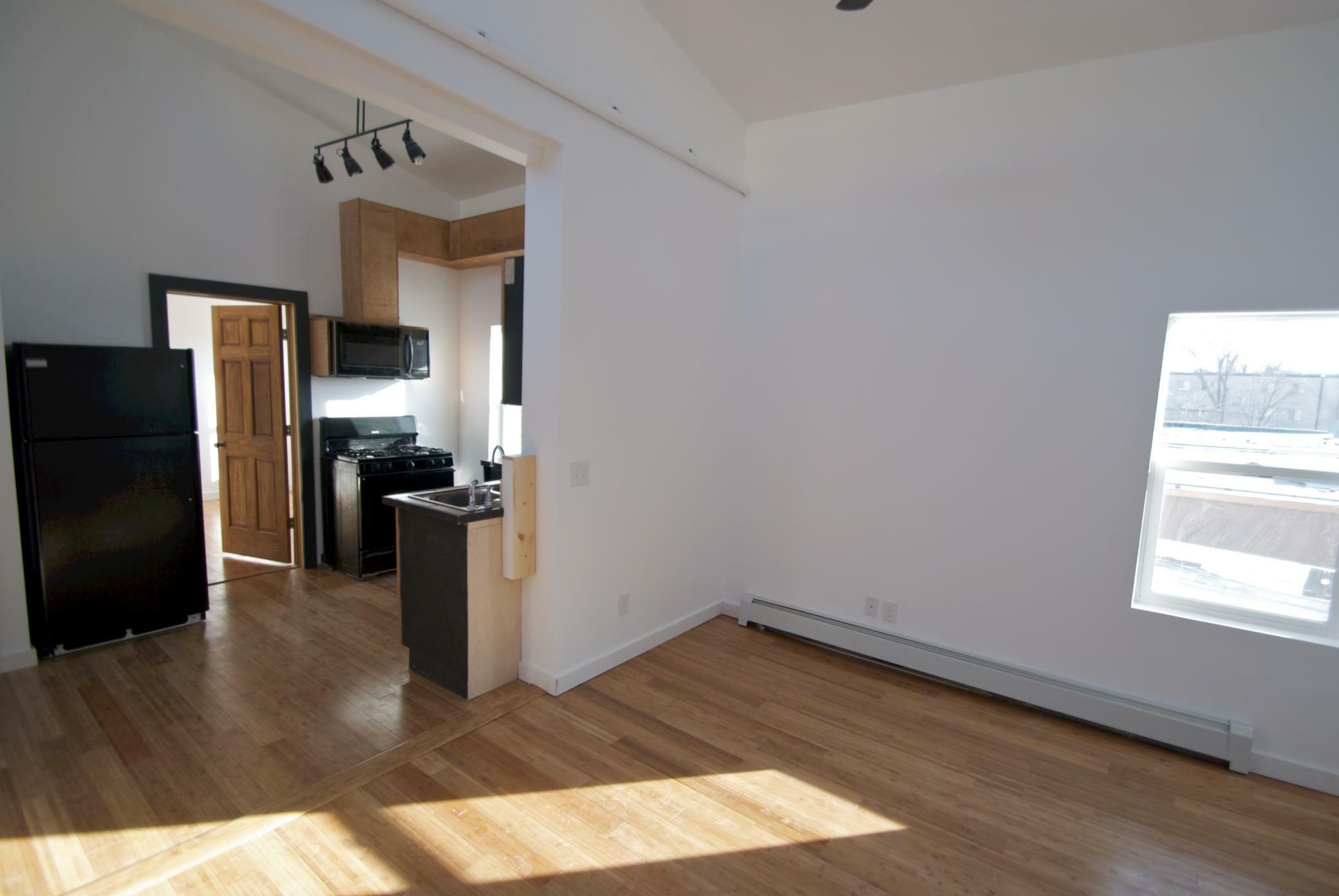Property Photo: 25 E 26th Street 3 MN 55404