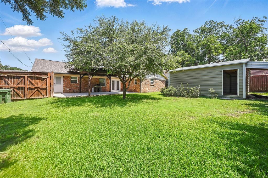 Photo de la propriété:  952 Charleston Drive  TX 76022 